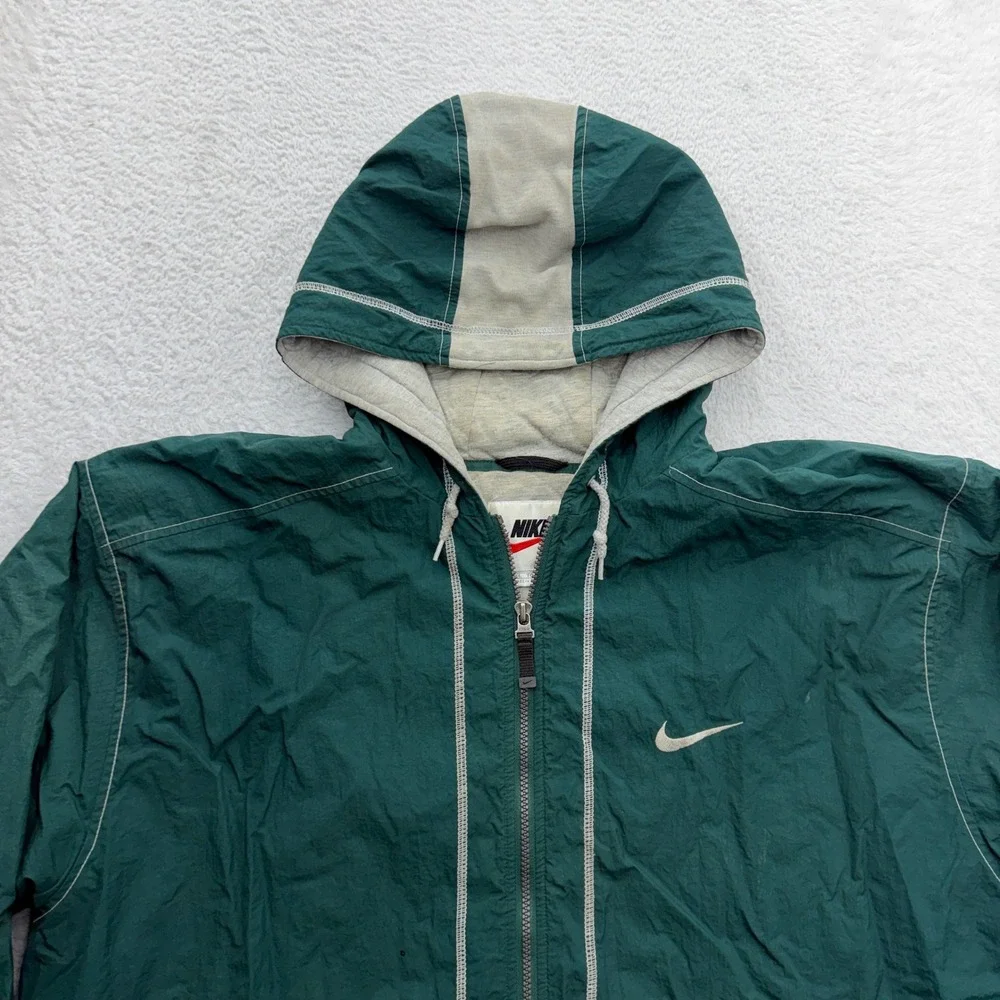 Nike vintage windbreaker